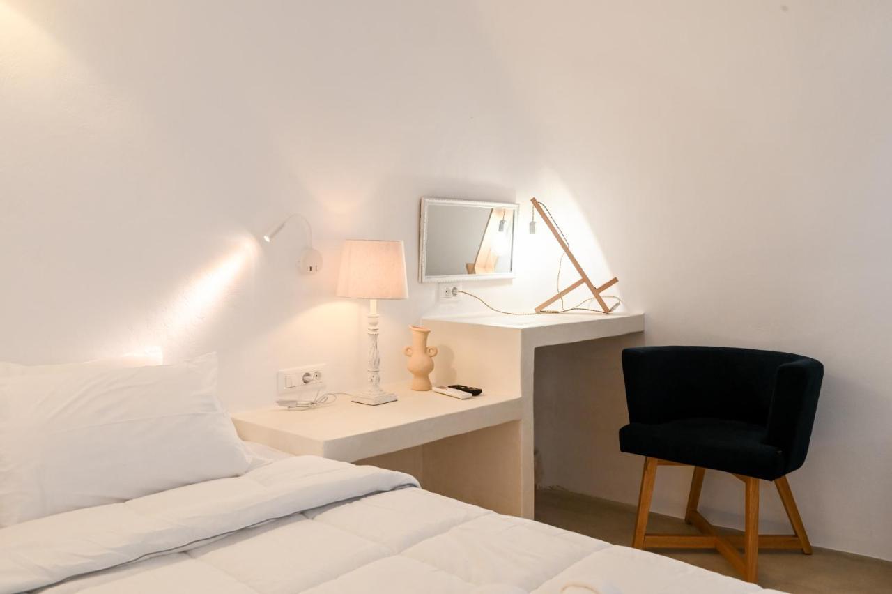 Three Bells Suites Firostefani Exteriör bild