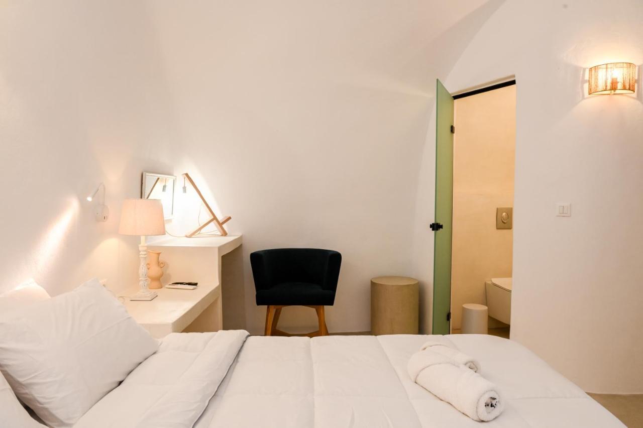 Three Bells Suites Firostefani Exteriör bild