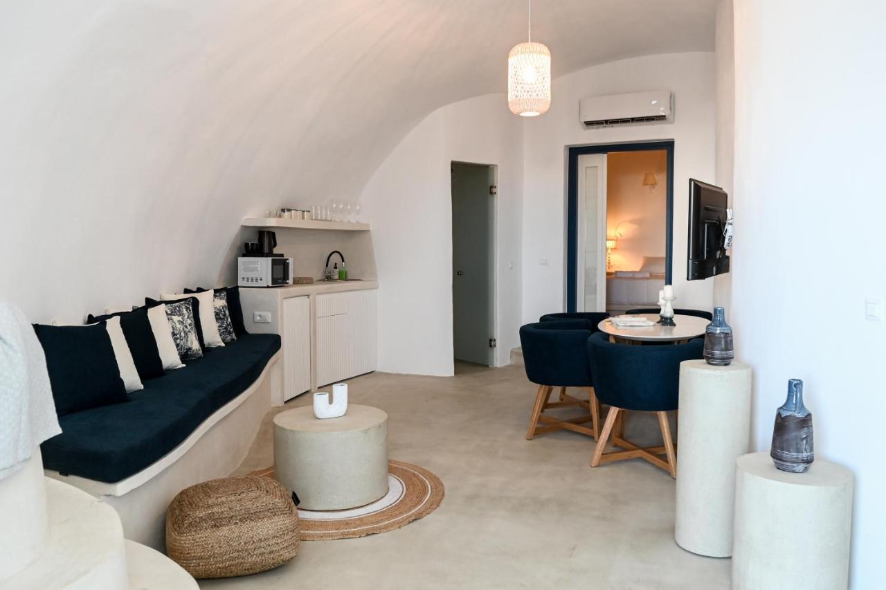 Three Bells Suites Firostefani Exteriör bild