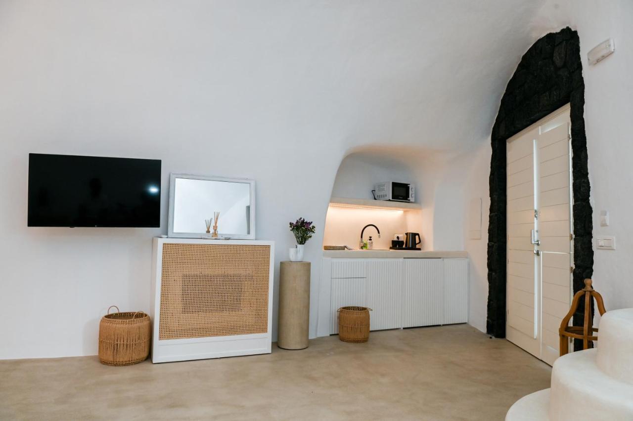 Three Bells Suites Firostefani Exteriör bild